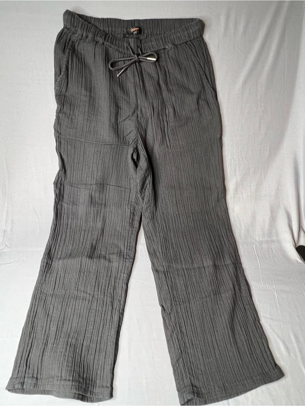 Quince Women's Charcoal Gray Straight-Leg Drawstring Pants